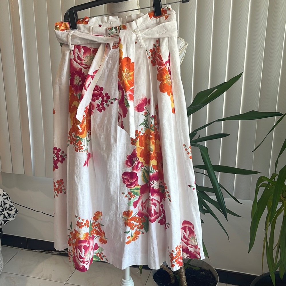 NewYork Company, Eva Mendes floral cotton midi skirt size 0, excellent condition